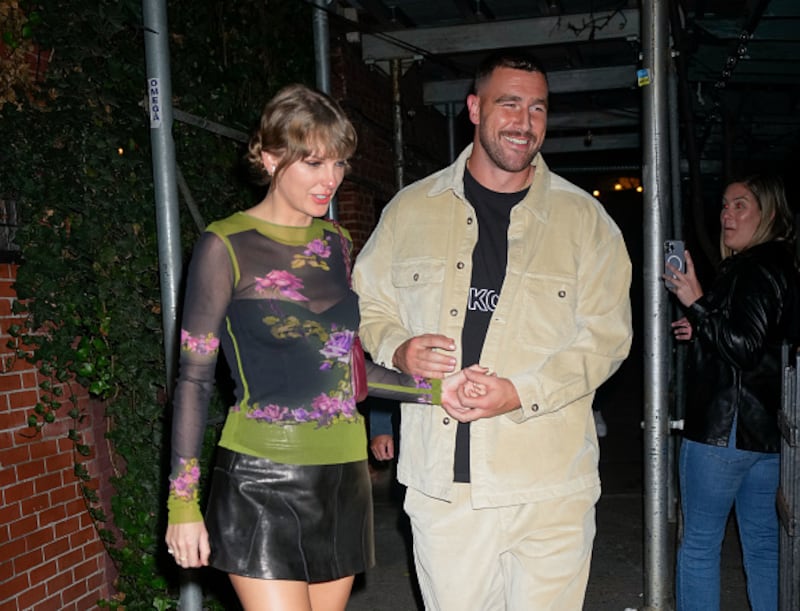 Taylor Swift y Travis Kelce.