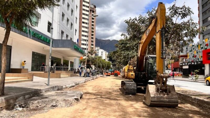 ¡Pilas! Se cierra el último tramo de la av. Colón, norte de Quito, pero el resto queda totalmente habilitado