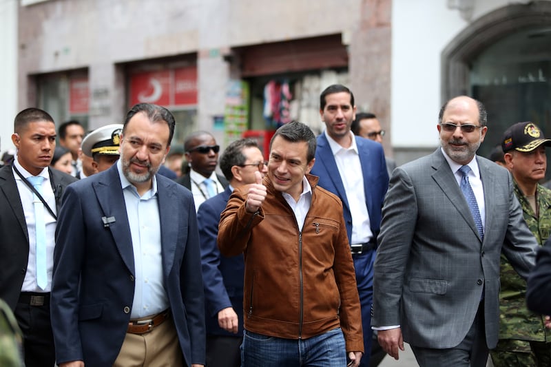 Daniel Noboa en su visita al Metro de Quito