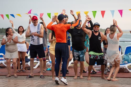 Fiesta y aventura, todo lo que quieres en tus vacaciones con amigos en Decameron Mompiche