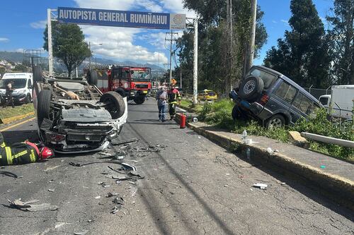 Tres personas heridas deja accidente de tránsito en la Autopista General Rumiñahui en Quito