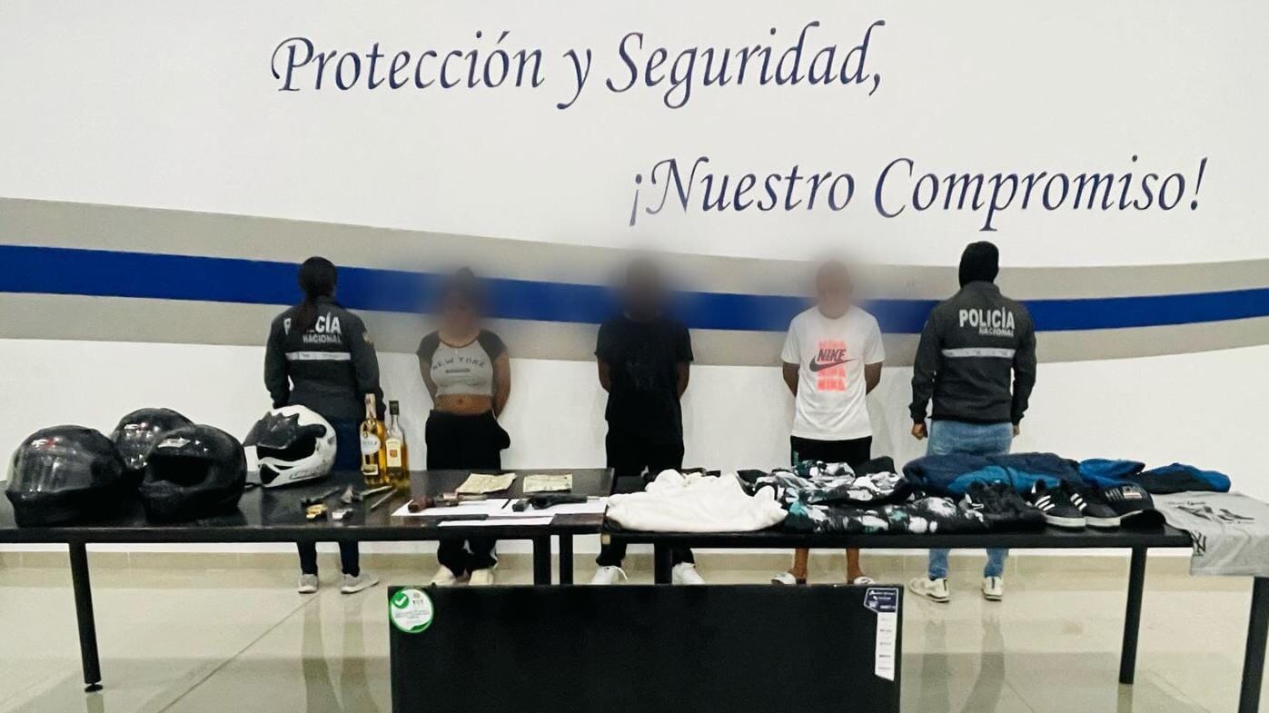 El modus operandi de banda dedicada al robo de locales comerciales en Quito.