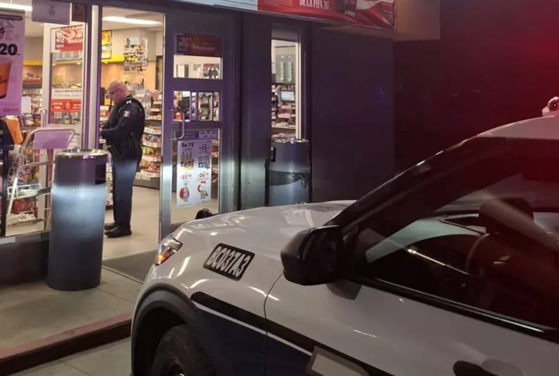 Andrei “N”, fue detenido al intentar robar la tienda donde trabajaba