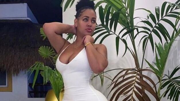 La profesora de arte que está causando revuelo