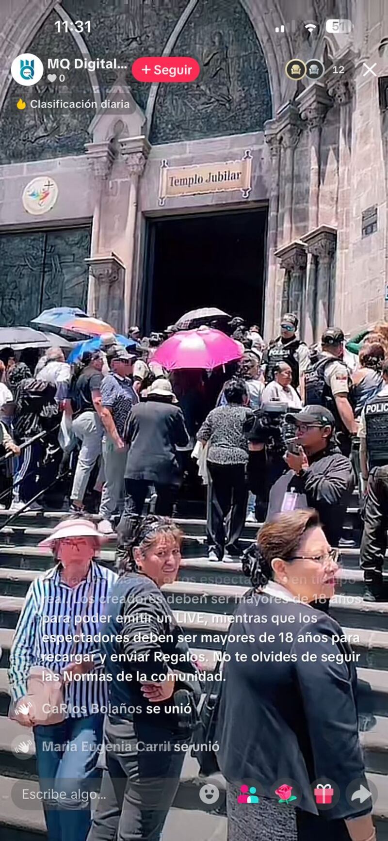 Quito despide a Paulina Tamayo rumbo a la Basílica del Voto Nacional.