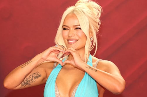 Rumores de embarazo de Karol G se avivan tras petición especial de su hermana