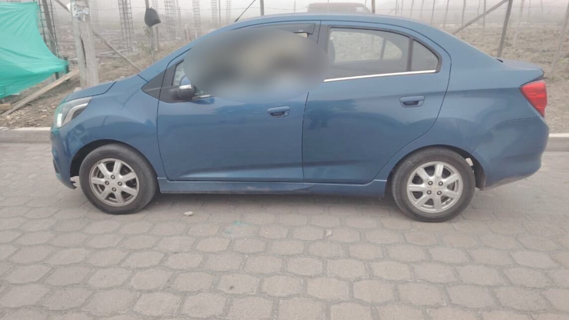 Hombre fue hallado sin vida dentro de un vehículo en Calderón; Policía investiga un presunto sicariato