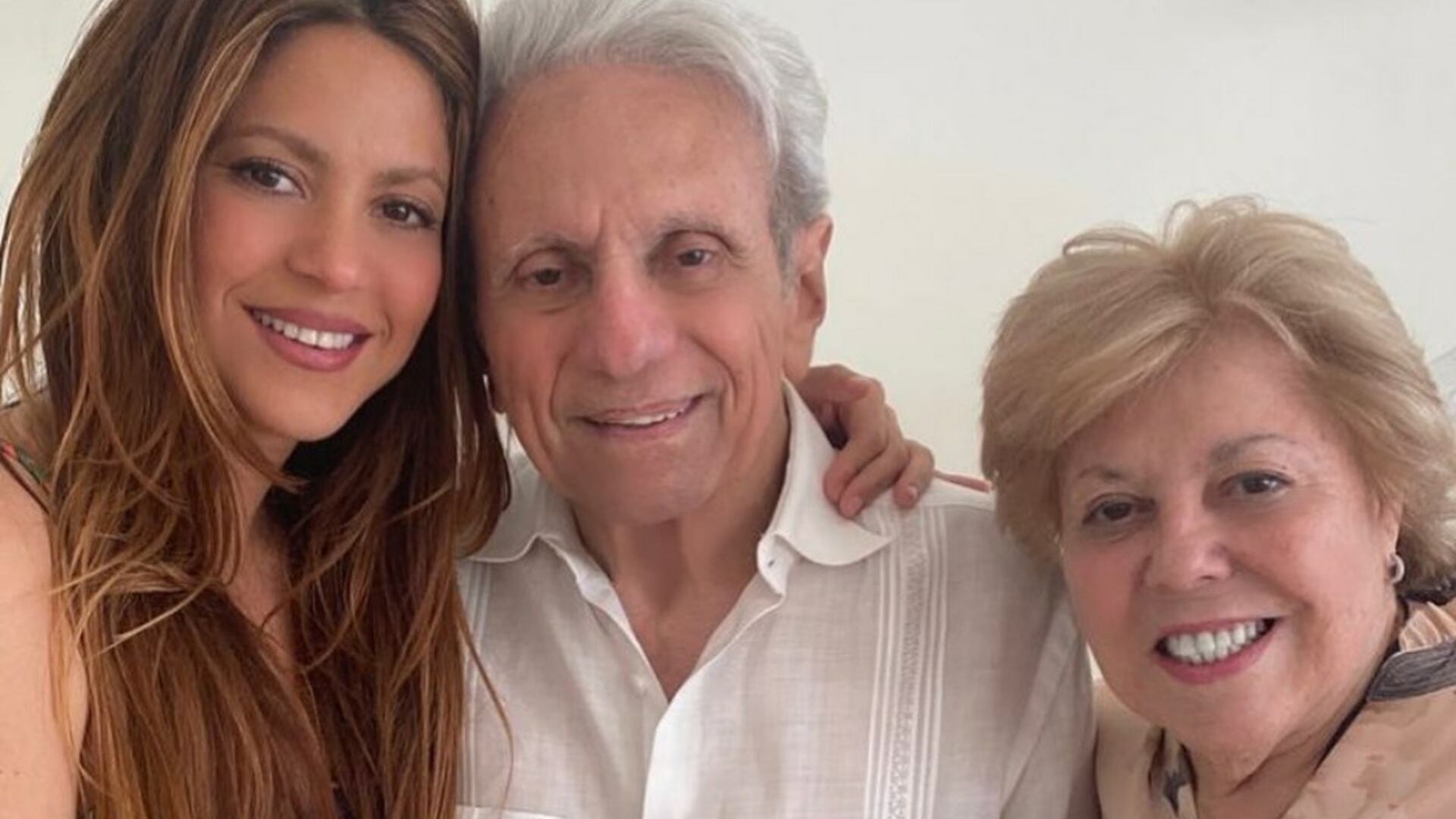 La cantante hizo un corto video de ellos que musicalizó con la canción "Acróstico", que dedicó inicialmente a sus hijos.