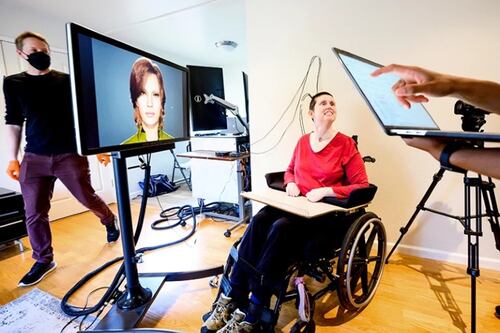 Una paciente con parálisis pudo hablar gracias a la Inteligencia Artificial