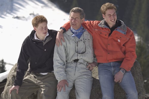 Carlos III estaría en la etapa final de una enfermedad y habría realizado una solicitud a Harry “antes de que sea tarde”