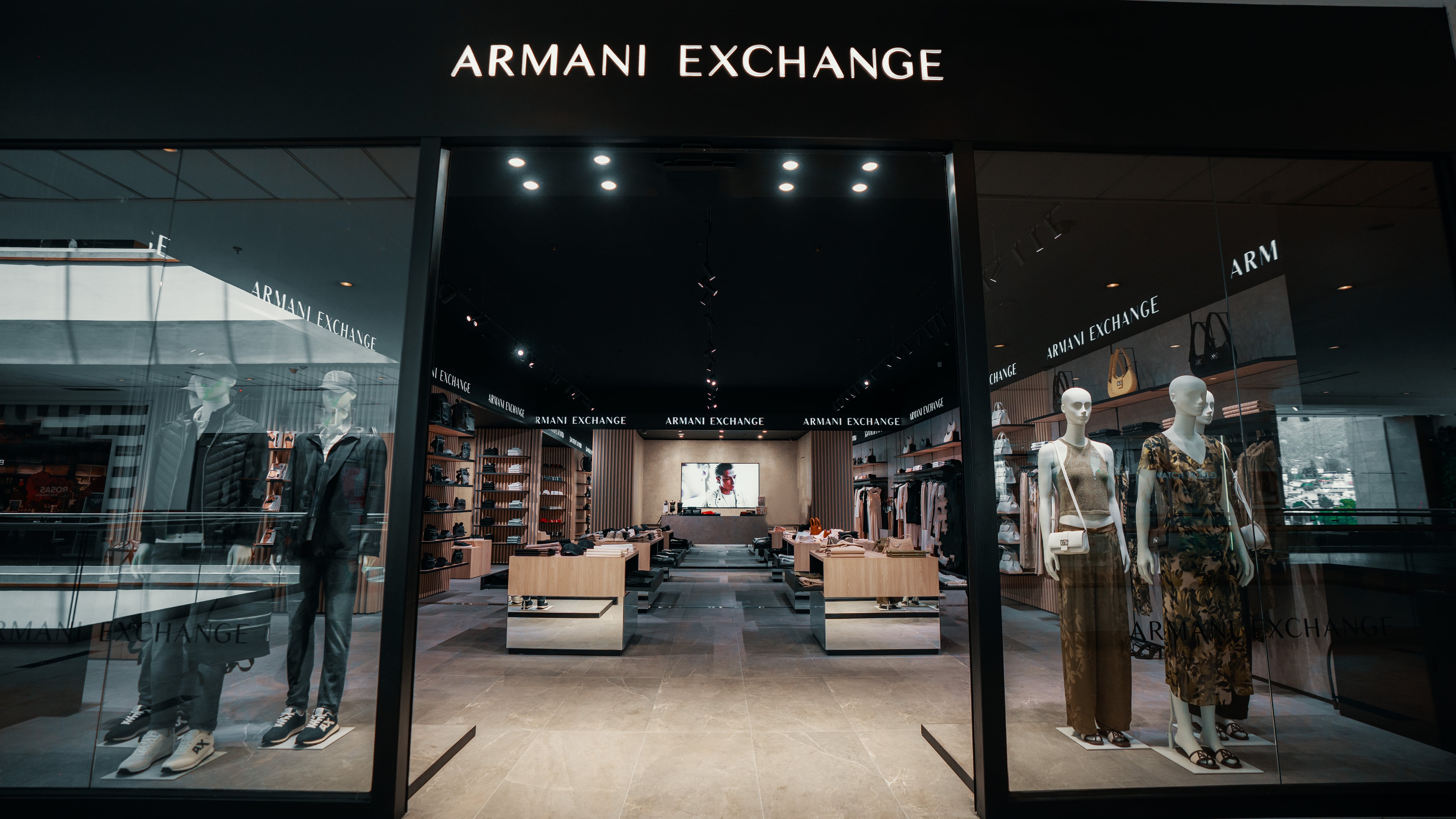 Armani Exchange llega a Ecuador