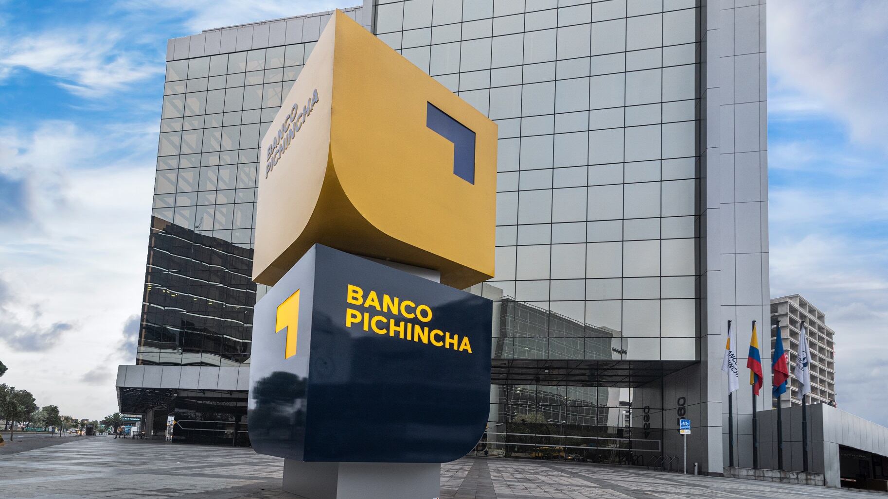 Banco Pichincha recibió el premio al mejor banco en Responsabilidad Corporativa en América Latina