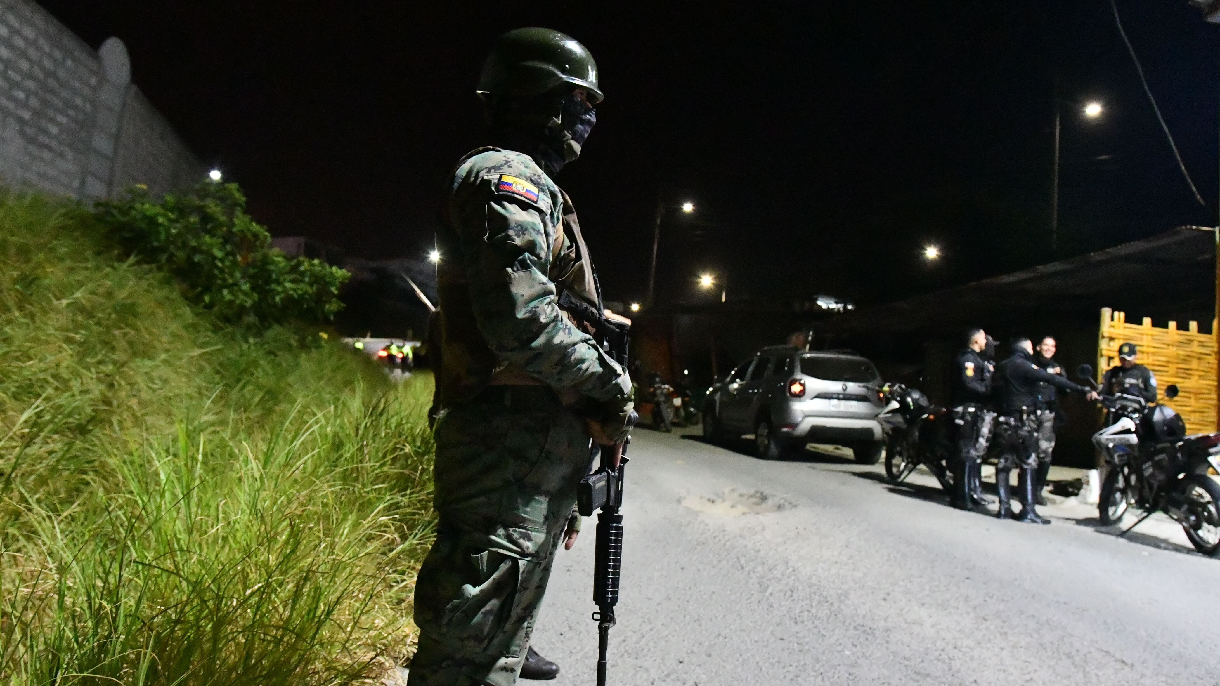 Operativos de control de las Fuerzas Armadas, previo a la culminación del Estado de Excepción en el país.