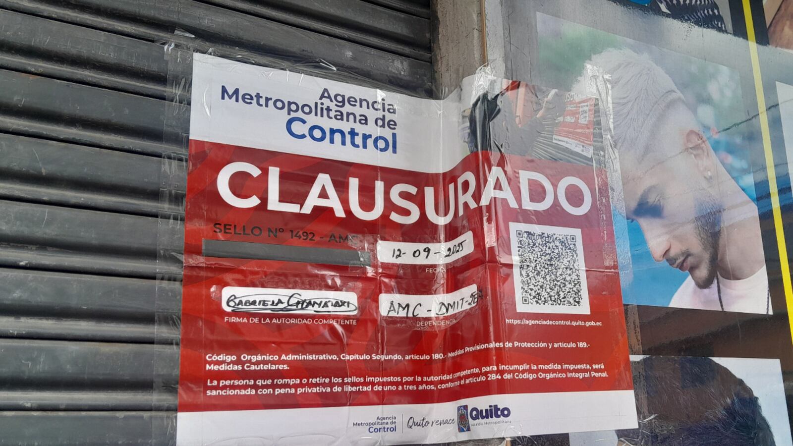 Clausuran barbería en el sur de Quito: empleado fue detenido por tenencia de drogas