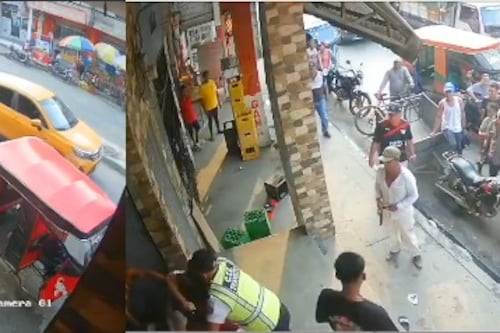 Dos mujeres se van a golpes en plena vía pública en Salitre