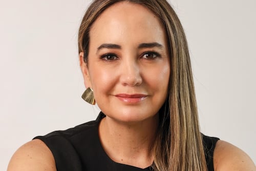 María Dolores Fernández presenta el libro con el que Taktikee celebra más de 20 años de comunicación estratégica