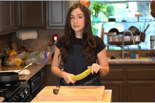 Sasha Grey deja ‘boquiabiertos’ a los ecuatorianos al preparar ceviche manaba