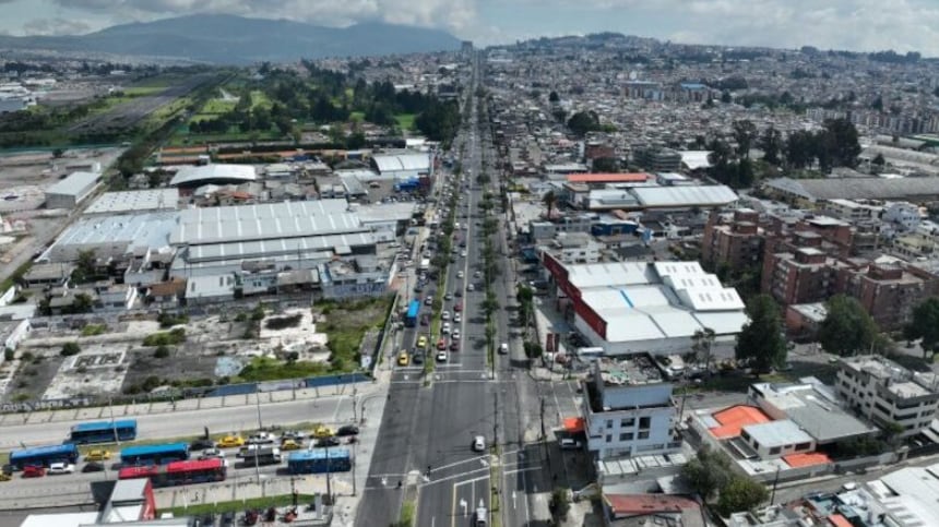 El 10 de abril empieza la rehabilitación en los carriles laterales de la Av. Galo Plaza Lasso
