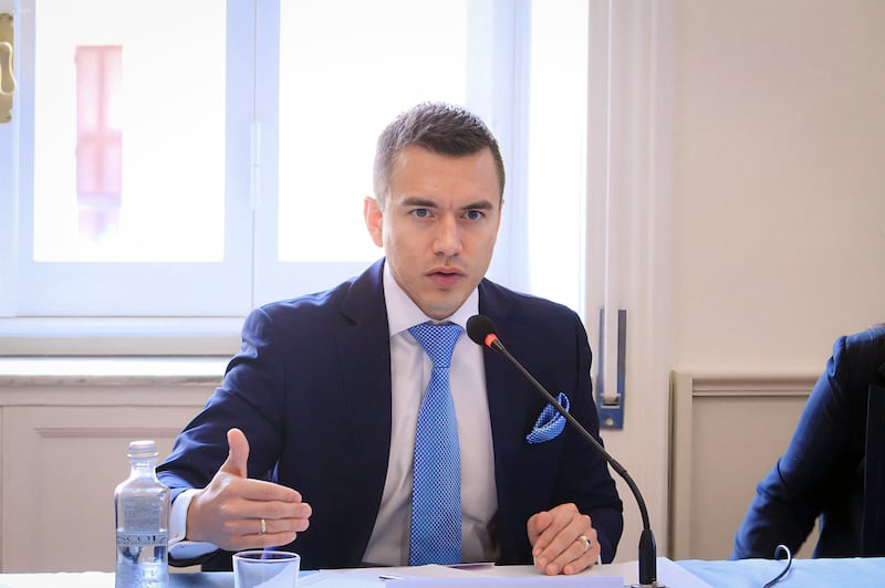 Roma, Lunes 23 de octubre del 2023
El presidente electo Daniel Noboa mantuvo una reunión con la secretaria general del Intituto Italo - Latinoamericano, Antonella Cavallani en Roma, donde trataron temas como lavado de activos, manejo de cárceles y combate al crimen organizado.
Fotos: Cortesia/Prensa Daniel Noboa