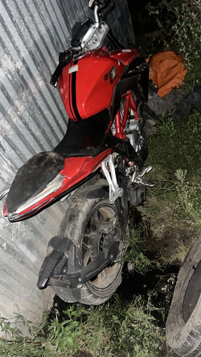 Desarticulan red que fabricaba tintas falsificadas de marcas reconocidas en Quito. Foto: Policía Nacional