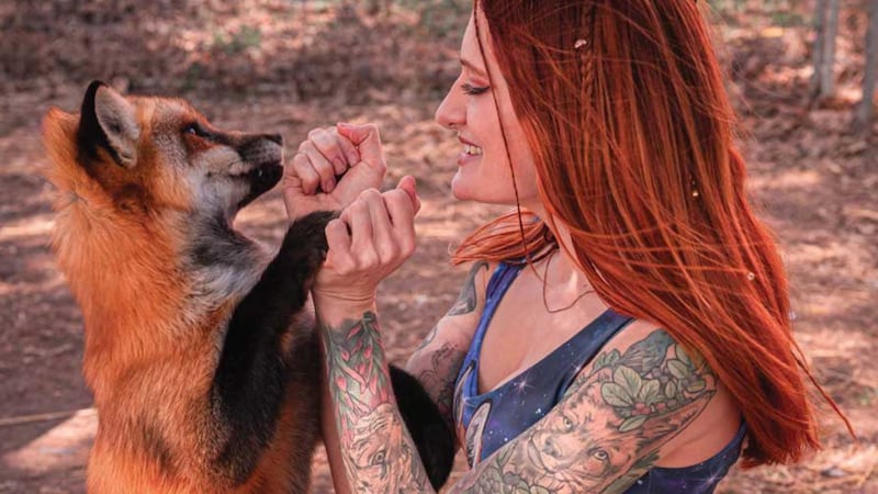 Influencer, esposa y madre, se quita la vida al no soportar la campaña de odio en su contra (Foto: Hindustan Times)