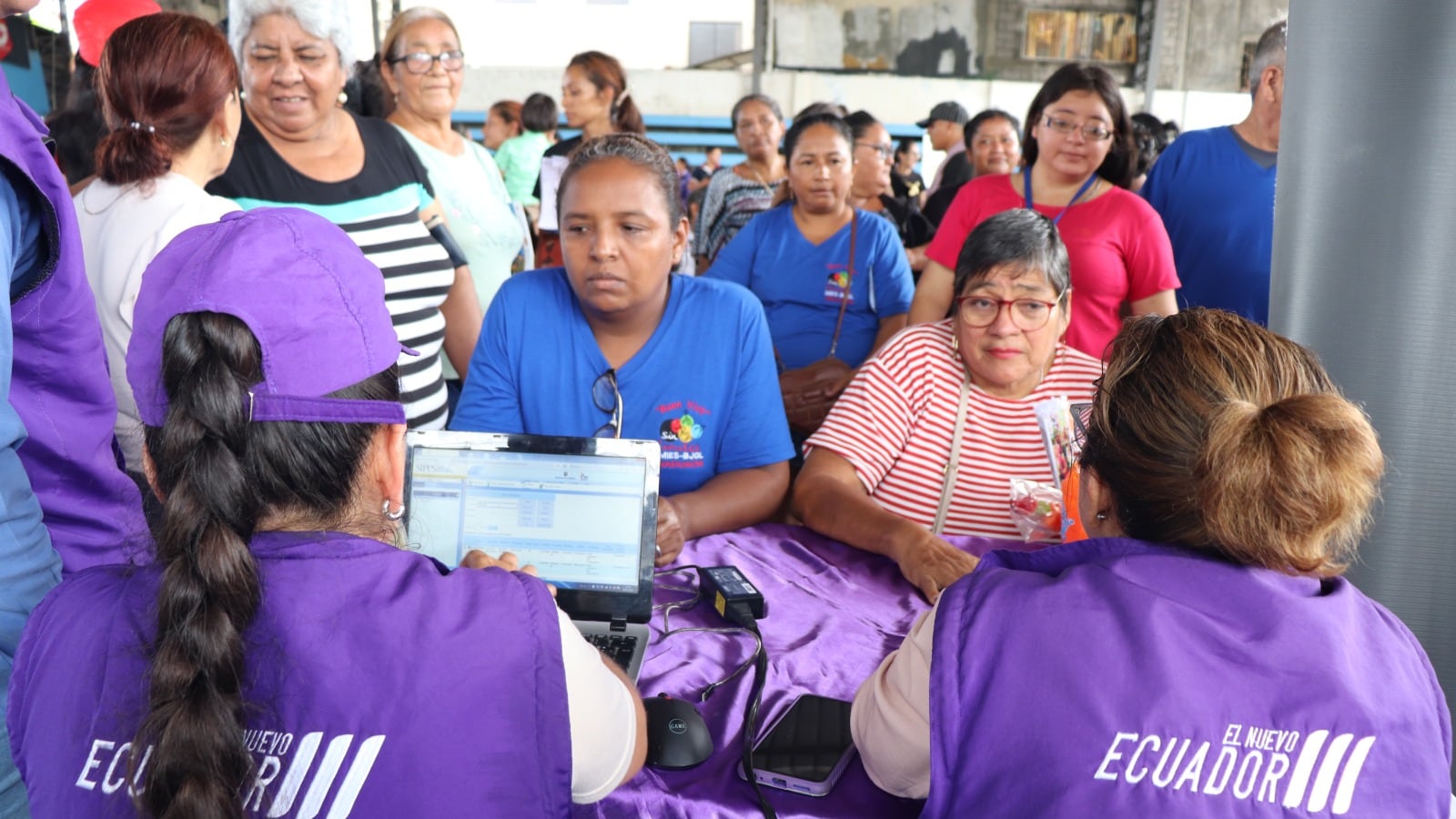 Mies realiza actualizaciones de datos para el Bono de Desarrollo Humano en Ecuador