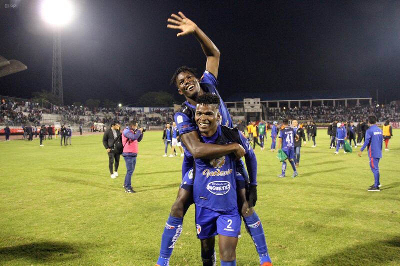 La felicidad de los jugadores del Imbabura tras eliminar a Liga de Quito