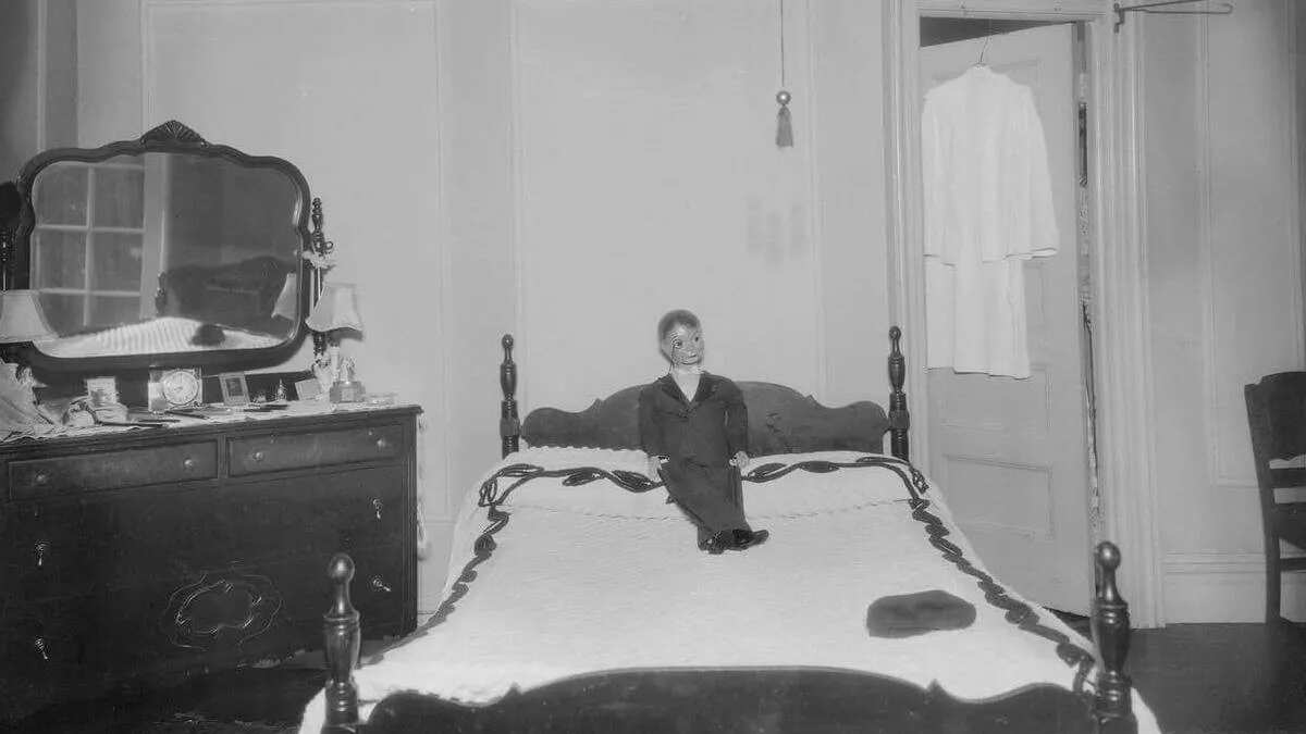 28 días paranormales