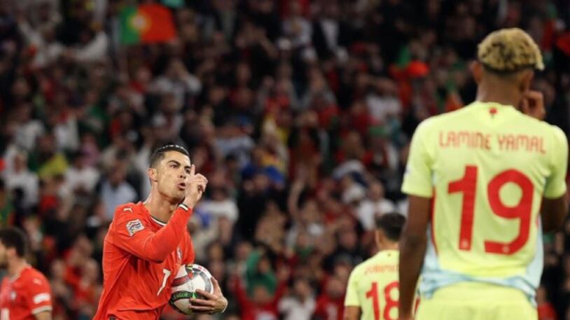 Lamine Yamal y Cristiano Ronaldo.