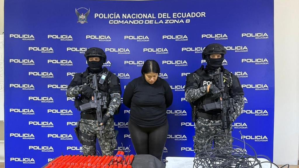 Operativo en la av. Orellana deja una mujer detenida tras seguimiento policial