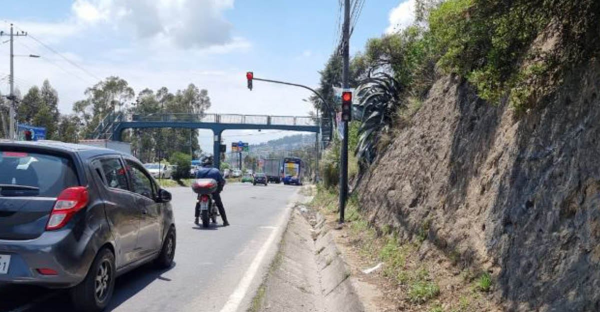 Quito aprueba la "tercera placa" electrónica para controlar el tránsito
