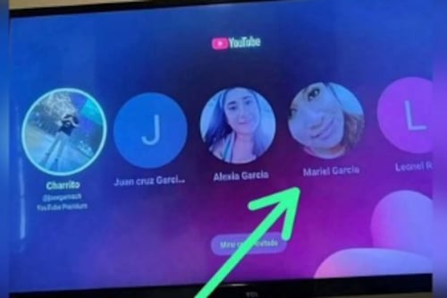 Hombre descubre la cuenta de su esposa en el televisor de un motel y arma escándalo