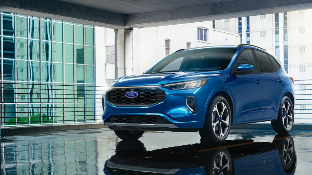 Ford Escape Titanium llega con un diseño renovado y tecnología avanzada.