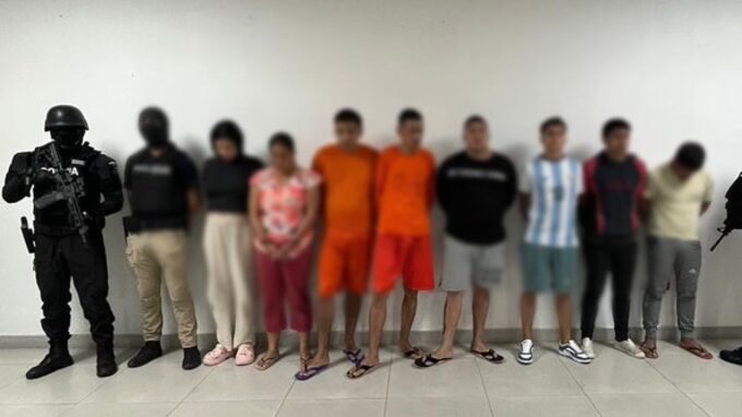 Ocho integrantes del grupo armado organizado “Los Choneros”, fueron detenidos