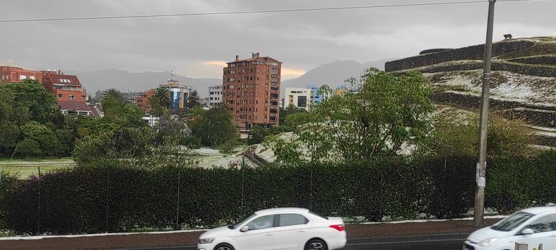 Lluvia y granizo en Cuenca