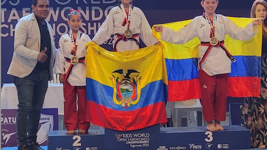 Anahí Peralta campeona mundial en Kids World Open Taekwondo Championships realizado en Colombia