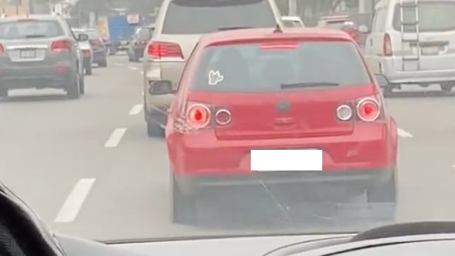 Siguió a su novio en auto