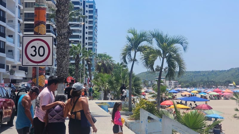 Durante el feriado en Salinas, los visitantes podrán degustar la gastronomía local mientras disfrutan de la variada agenda de eventos programada para este 2026.