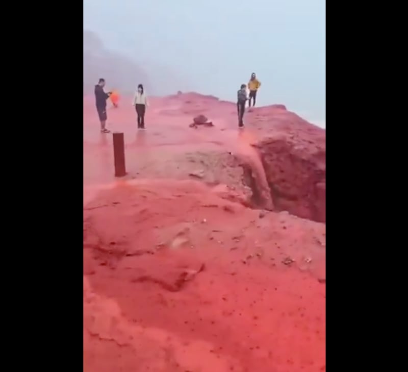 Lluvia de sangre en Irán.