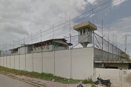 Hallan una cabeza humana envuelta en una funda negra cerca de la cárcel de Machala