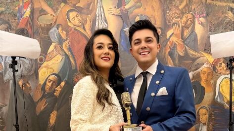 Hijos de Paulina Tamayo reciben reconocimiento artístico