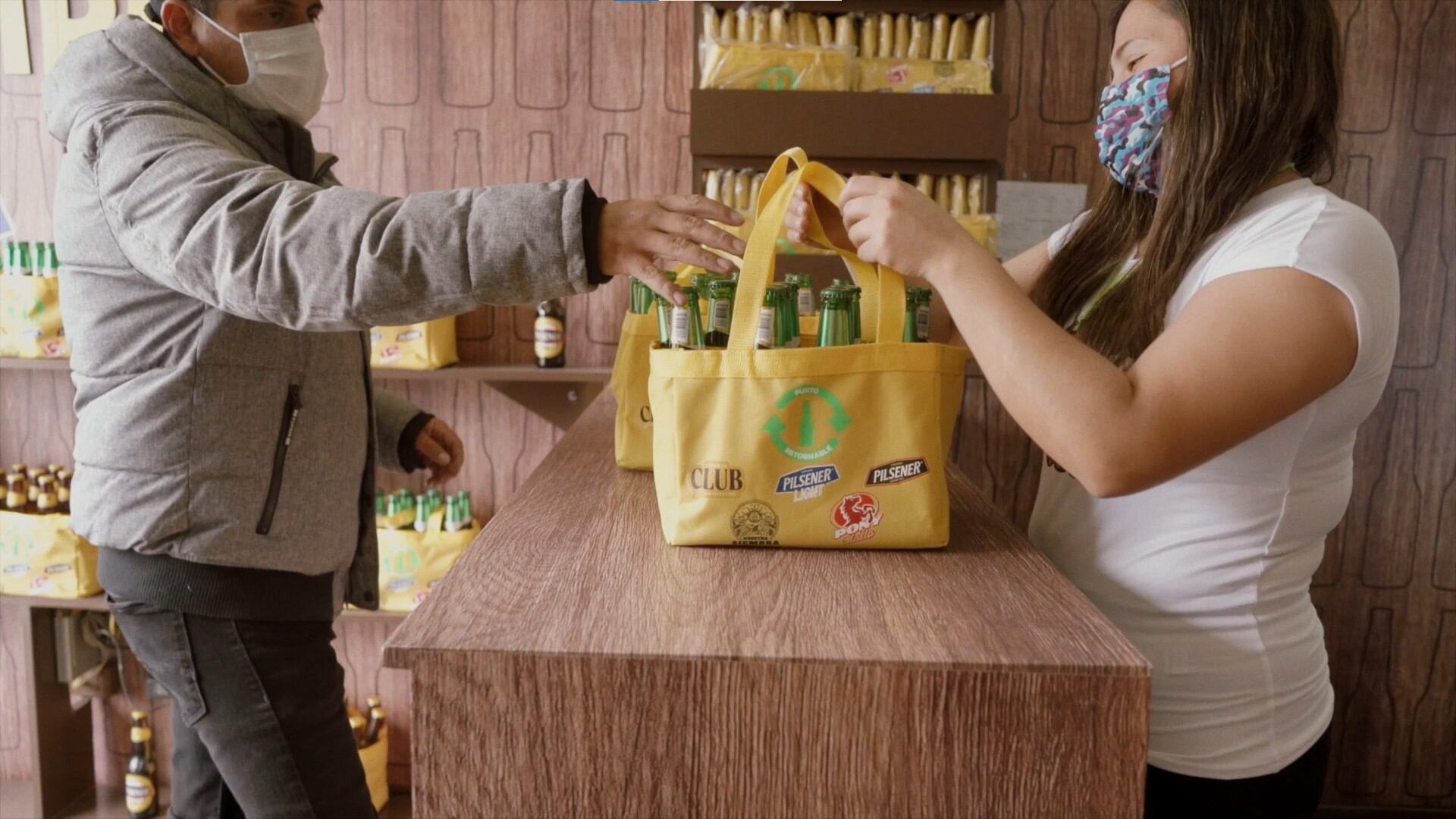 Cervecería Nacional exhorta a sus consumidores a retornar sus envases a su tienda favorita o más cercana.