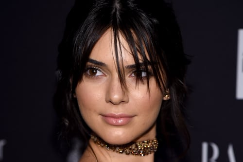 Kendall Jenner sorprende nuevamente en sugerente ropa interior