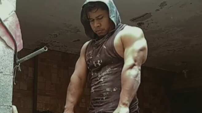 El "Albañil legendario" se hace viral en TikTok