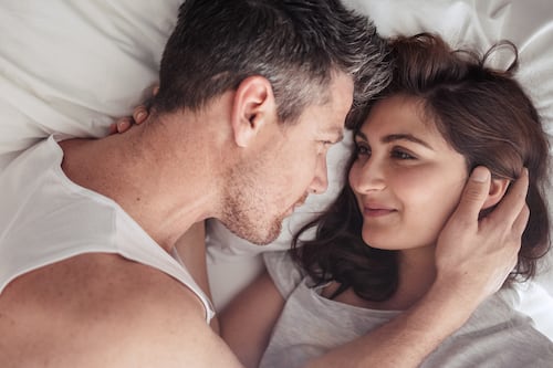 Las señales que revelan que existe química sexual real en una pareja