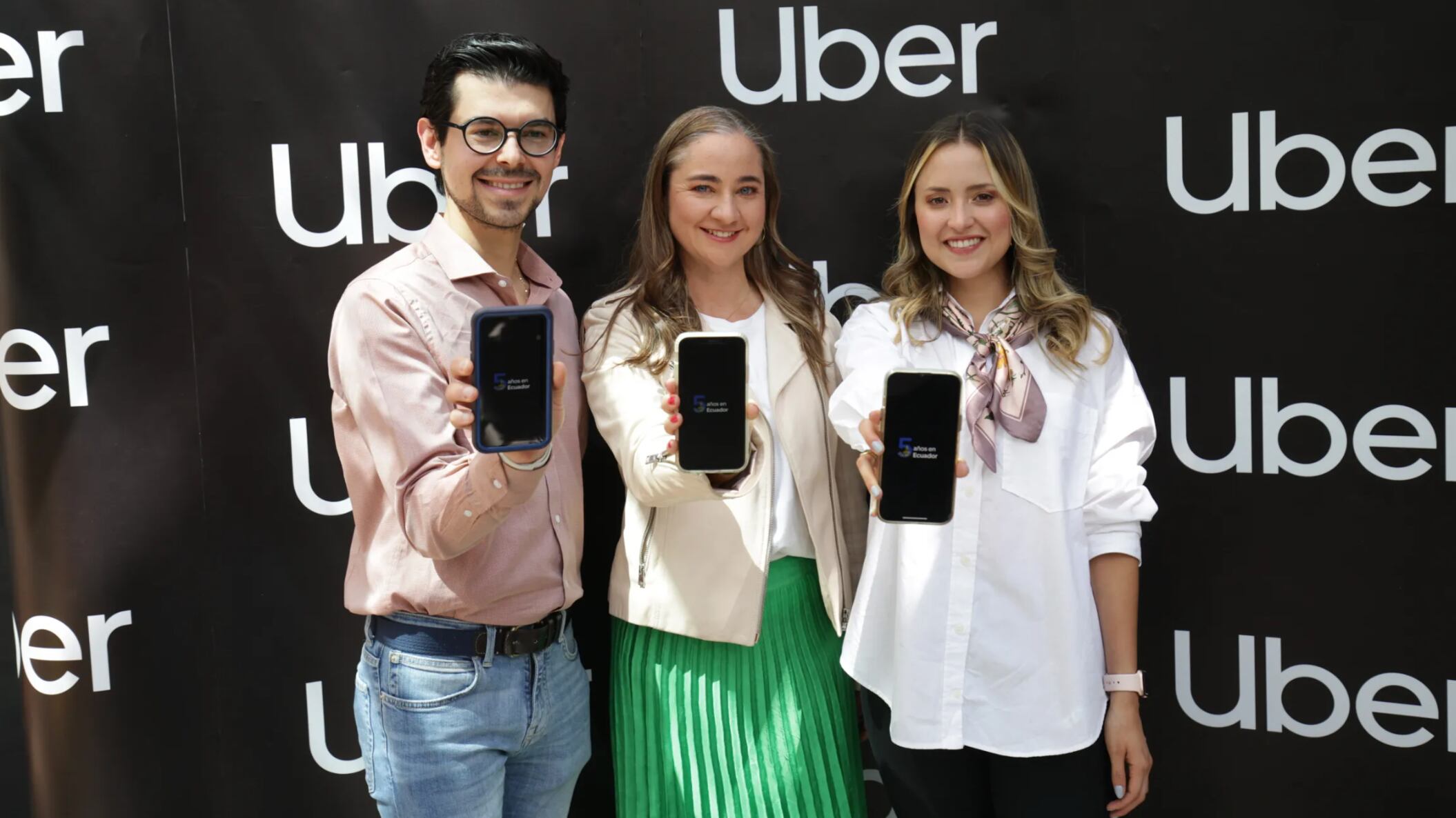 David Mínguez, Gerente de Comunicaciones; Marcela torres, Directora general de Uber en la región y Manuela Bedoya, Gerente de Comunicaciones de Seguridad.