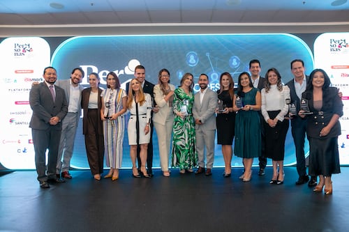 Cerca de 40 líderes de la comunicación ecuatoriana reconocidos en la III edición de “Personas: Comunicación, coherencia y propósito”