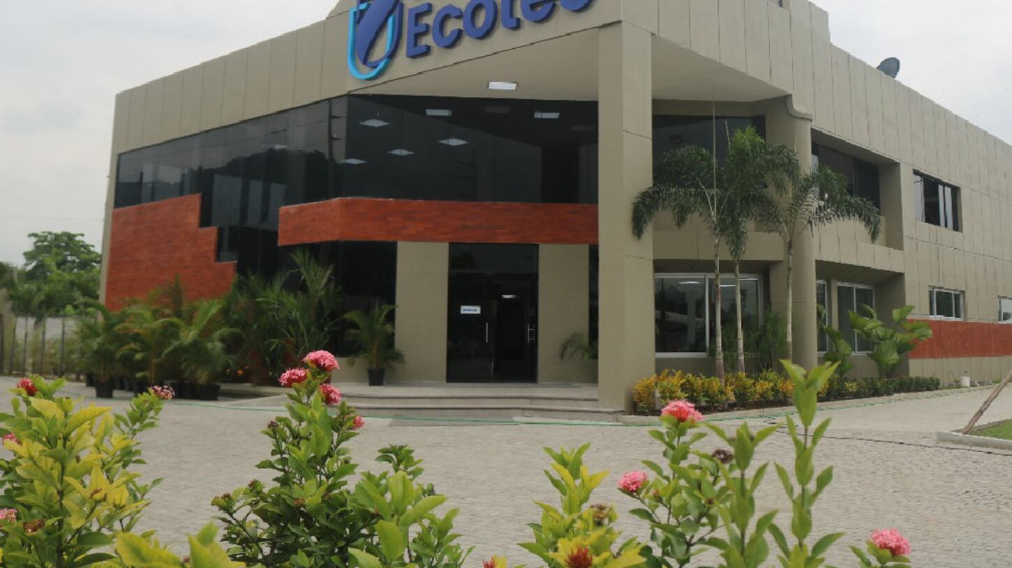 Universidad ECOTEC inaugura edificio de Facultad de Ciencias de la Salud y Desarrollo Humano.