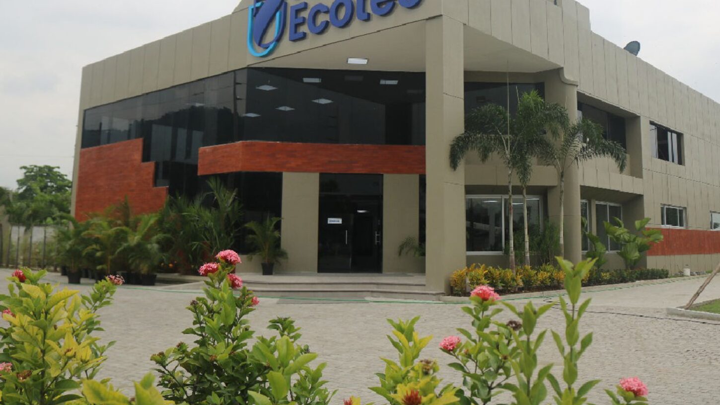 Universidad ECOTEC inaugura edificio de Facultad de Ciencias de la Salud y Desarrollo Humano.