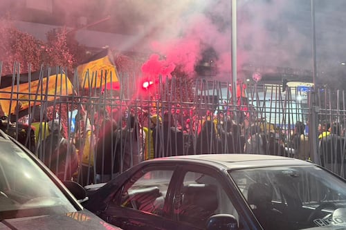 Indignación en el norte de Quito por horas de pirotecnia durante festejo